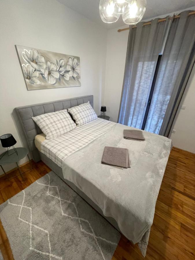 Apartman Ana Vrlika ภายนอก รูปภาพ
